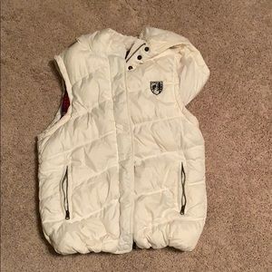 American Eagle Puffer Vest